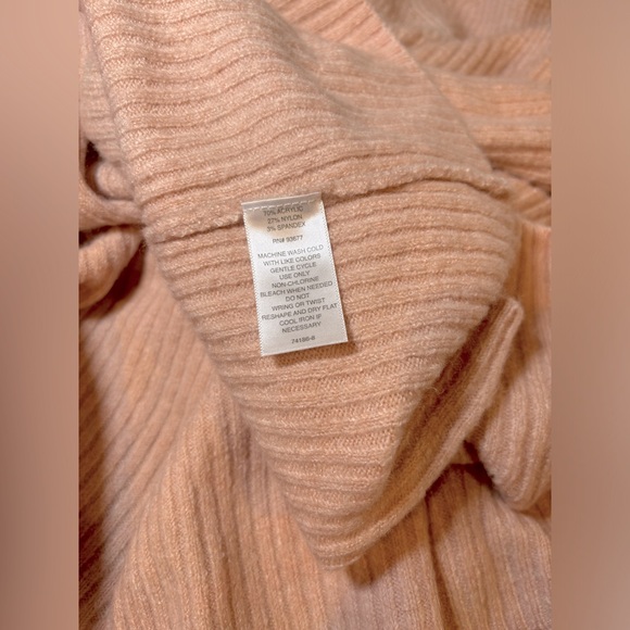 Liz Claiborne light pink puffed sleeve sweater size 2x Very soft sweater. - Picture 6 of 9